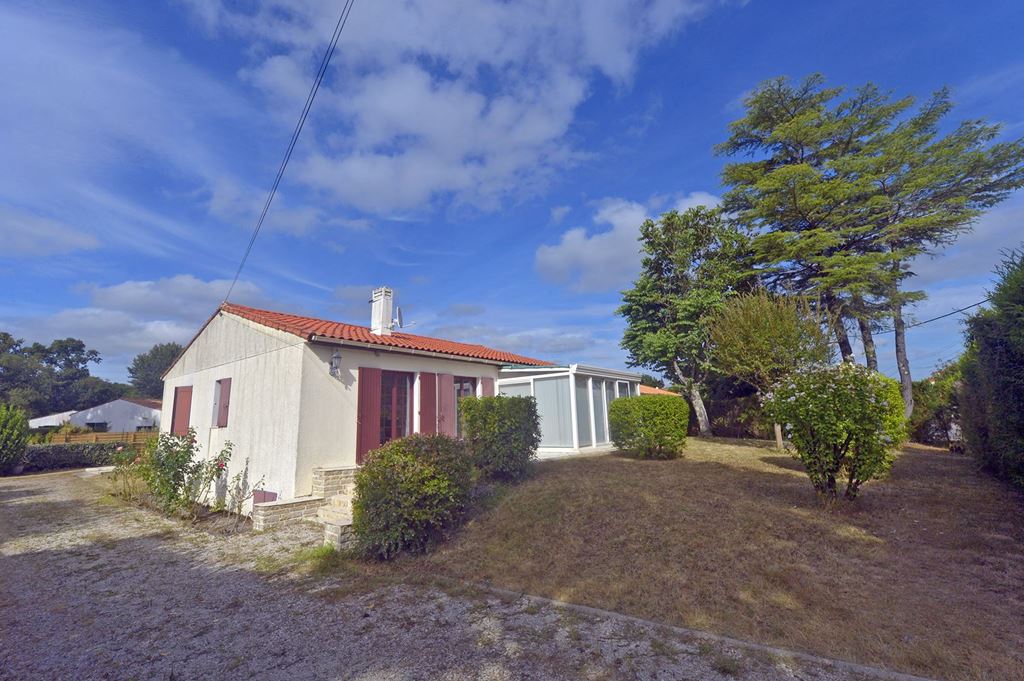 Maison BREUILLET 349800€ Agence de L'Estuaire Maison BREUILLET 349800€ Agence de L'Estuaire