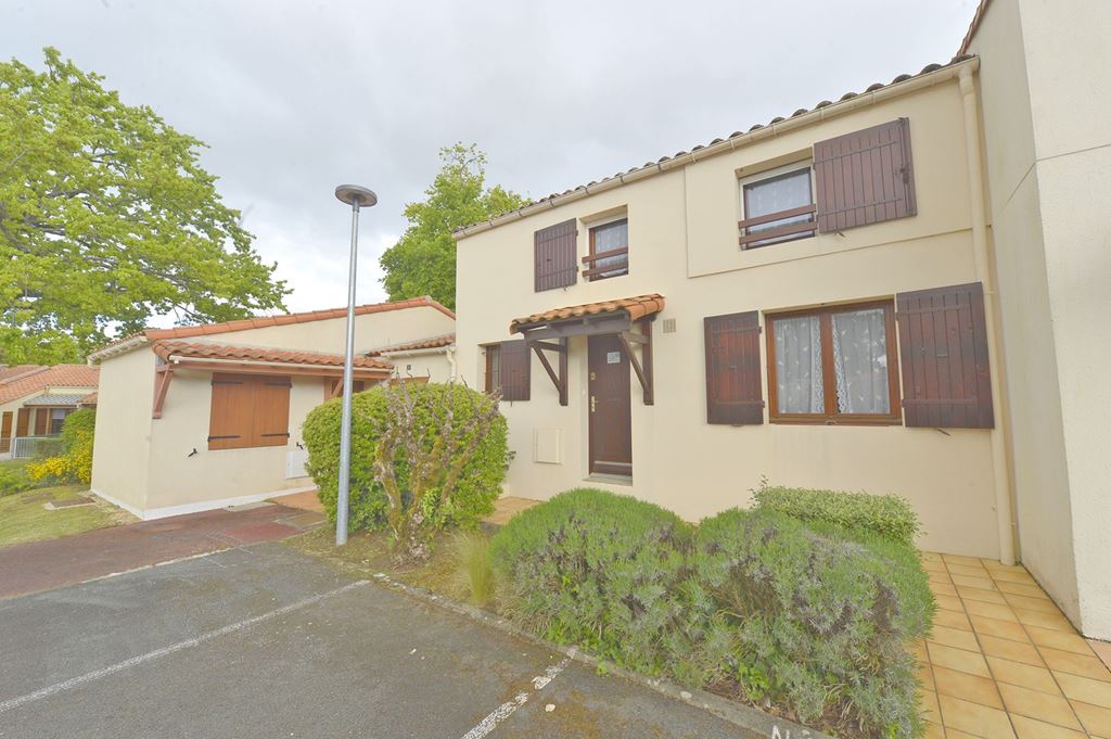Maison St Georges de Didonne 243100€ Agence de L'Estuaire Maison St Georges de Didonne 243100€ Agence de L'Estuaire