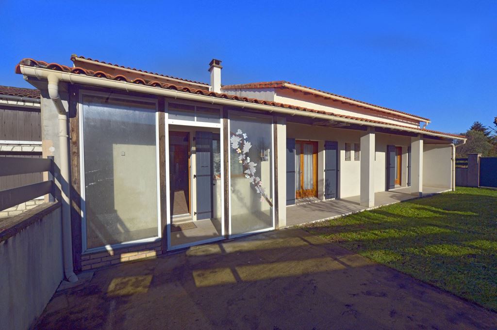 Maison ST SULPICE DE ROYAN 360400€ Agence de L'Estuaire Maison ST SULPICE DE ROYAN 360400€ Agence de L'Estuaire