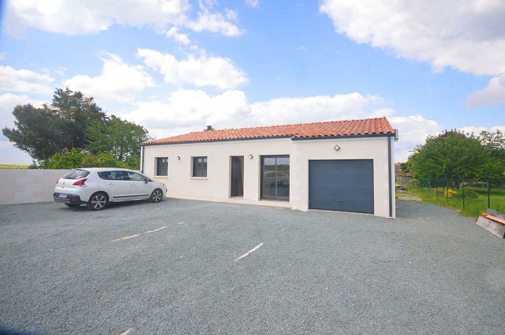 Maison EPARGNES 318000€ Agence de L'Estuaire Maison EPARGNES 318000€ Agence de L'Estuaire