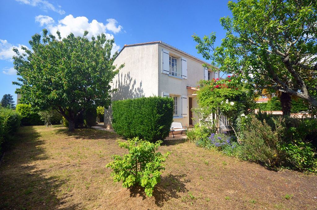 Maison St Georges de Didonne 318000€ Agence de L'Estuaire Maison St Georges de Didonne 318000€ Agence de L'Estuaire