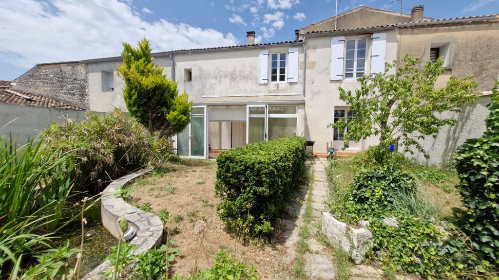 Maison COZES 231000€ Agence de L'Estuaire Maison COZES 231000€ Agence de L'Estuaire