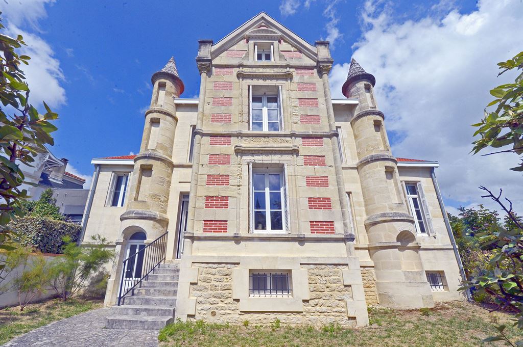 Maison ROYAN 1190000€ Agence de L'Estuaire Maison ROYAN 1190000€ Agence de L'Estuaire