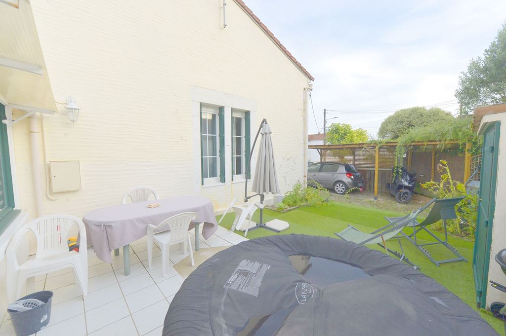 Maison St Georges de Didonne 255600€ Agence de L'Estuaire Maison St Georges de Didonne 255600€ Agence de L'Estuaire