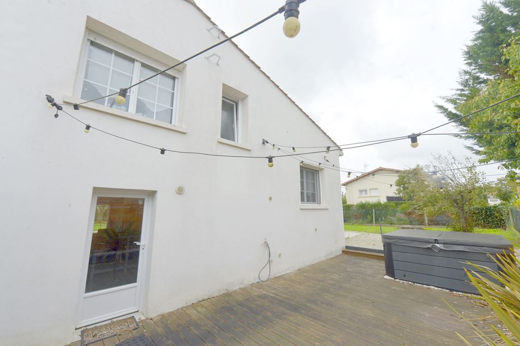 Maison COZES (17120) Agence de L Maison COZES (17120) Agence de L