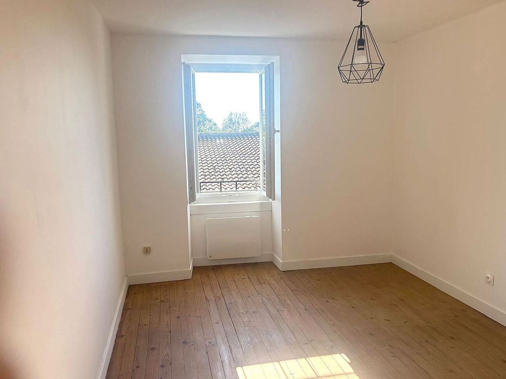 Maison CHENAC SAINT-SEVRIN D Maison CHENAC SAINT-SEVRIN D