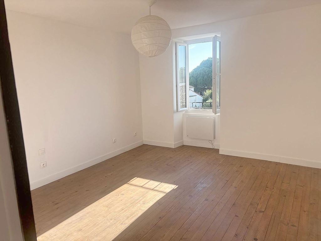 Maison CHENAC SAINT-SEVRIN D Maison CHENAC SAINT-SEVRIN D