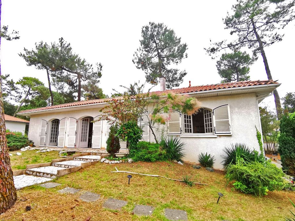 Maison St Georges de Didonne 644000€ Agence de L'Estuaire Maison St Georges de Didonne 644000€ Agence de L'Estuaire
