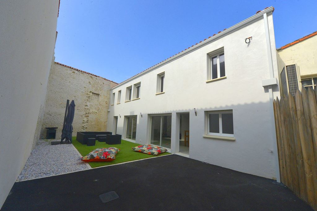 Maison SAUJON 398500€ Agence de L'Estuaire Maison SAUJON 398500€ Agence de L'Estuaire