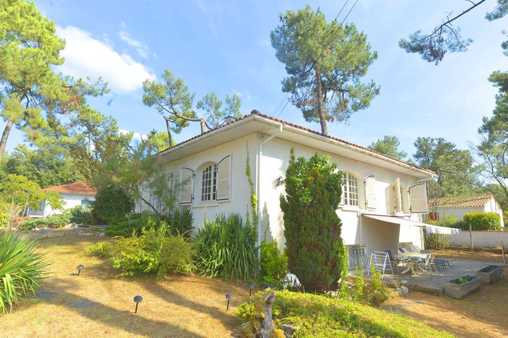 Maison St Georges de Didonne 500000€ Agence de L'Estuaire Maison St Georges de Didonne 500000€ Agence de L'Estuaire
