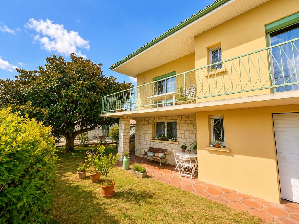 Maison St Georges de Didonne 375000€ Agence de L'Estuaire Maison St Georges de Didonne 375000€ Agence de L'Estuaire