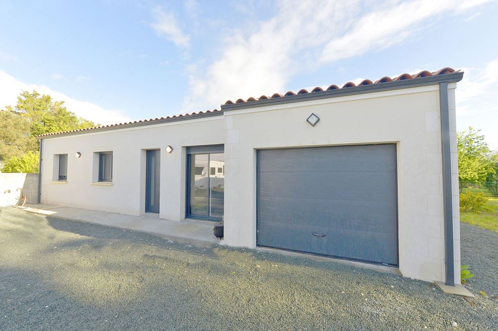 Maison EPARGNES 318000€ Agence de L'Estuaire Maison EPARGNES 318000€ Agence de L'Estuaire